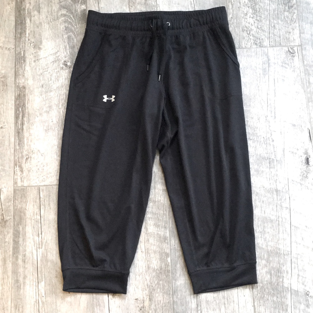 Under Armour crop pants black size Large